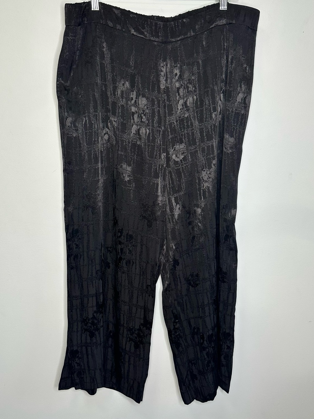 Carla Rockmore Black Elastic Waist Pull On Textured Cropped Pants Size 20WP